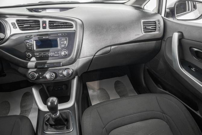 Kia Ceed II с пробегом 2013 года, цена 849 000 рублей, 140000 км, хэтчбек, Автокод Объявления