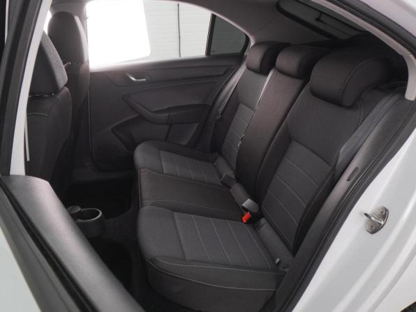 Skoda Rapid I с пробегом 2014 года, цена 899 000 рублей, 192009 км, лифтбек, Автокод Объявления