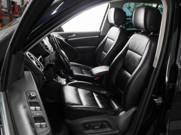Volkswagen Tiguan I Рестайлинг с пробегом 2012 года, цена 1 400 000 рублей, 189216 км, внедорожник, Автокод Объявления