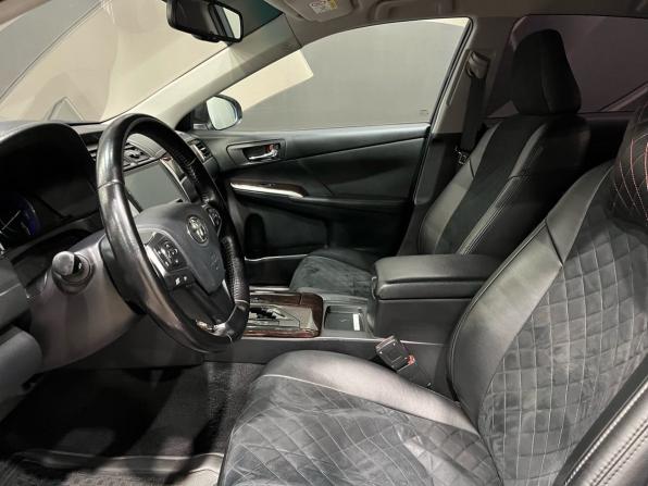 Toyota Camry VII (XV50) Рестайлинг с пробегом 2015 года, цена 1 770 000 рублей, 206510 км, седан, Автокод Объявления