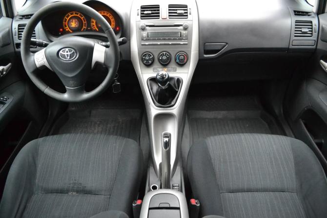 Toyota Auris I с пробегом 2008 года, цена 450 000 рублей, 353915 км, хэтчбек, Автокод Объявления