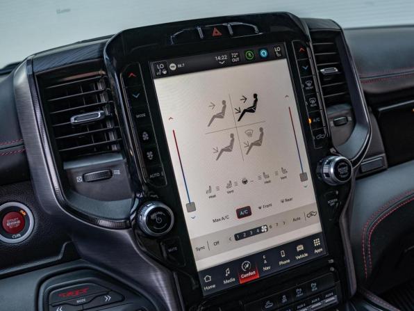 Ram 1500 V с пробегом 2022 года, цена 15 600 000 рублей, 9256 км, offers.body_type.unknown, Автокод Объявления