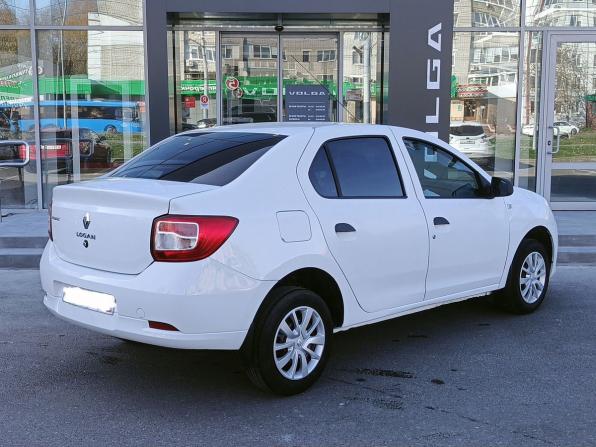 Renault Logan II с пробегом 2017 года, цена 690 000 рублей, 165000 км, седан, Автокод Объявления