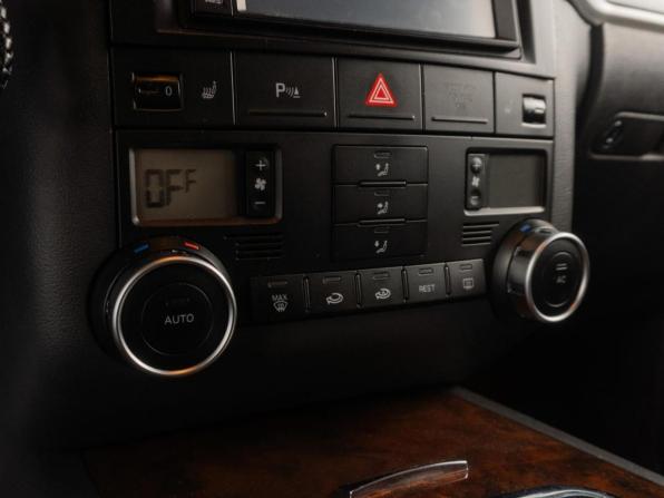 Volkswagen Touareg I Рестайлинг с пробегом 2007 года, цена 1 284 000 рублей, 230451 км, внедорожник, Автокод Объявления