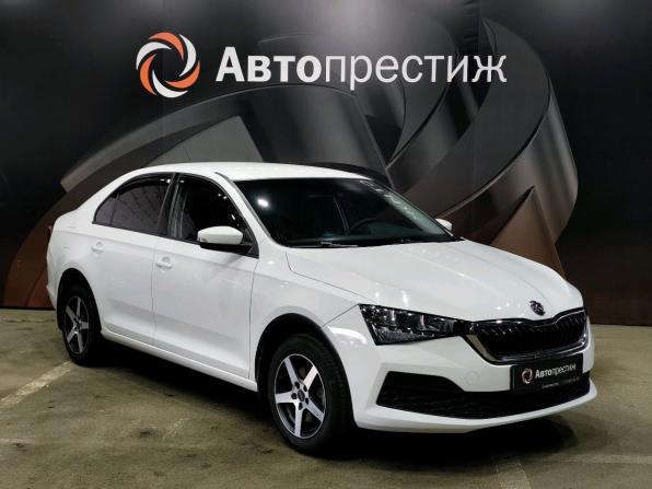 Skoda Rapid II с пробегом 2021 года, цена 1 630 000 рублей, 25411 км, лифтбек, Автокод Объявления