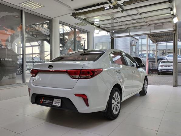 Kia Rio IV с пробегом 2018 года, цена 1 350 000 рублей, 114260 км, седан, Автокод Объявления