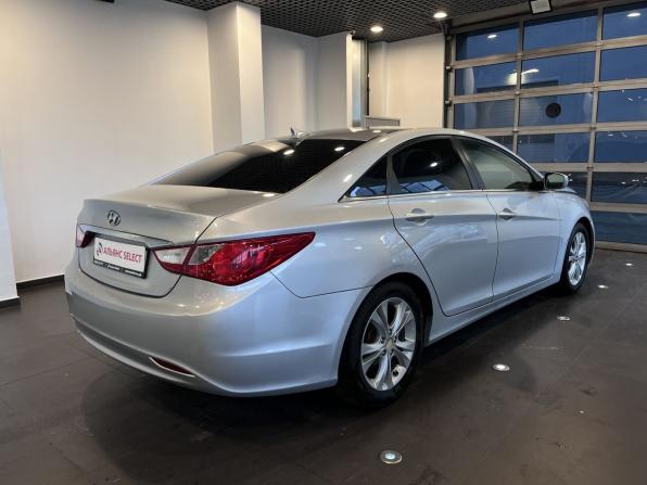 Hyundai Sonata VI (YF) с пробегом 2010 года, цена 1 150 000 рублей, 262012 км, седан, Автокод Объявления