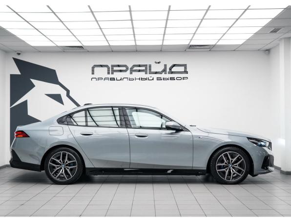 BMW 5 серии VIII (G60/G61/G68) с пробегом 2024 года, цена 7 150 000 рублей, 11079 км, седан, Автокод Объявления