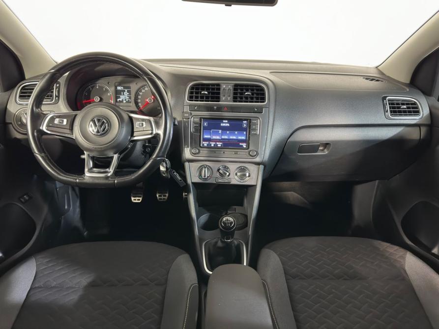 Volkswagen Polo V Рестайлинг Великий Новгород  - изображение 9