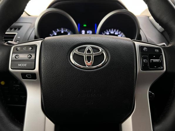 Toyota Land Cruiser Prado 150 Series Рестайлинг 1 с пробегом 2015 года, цена 3 470 000 рублей, 189809 км, внедорожник, Автокод Объявления