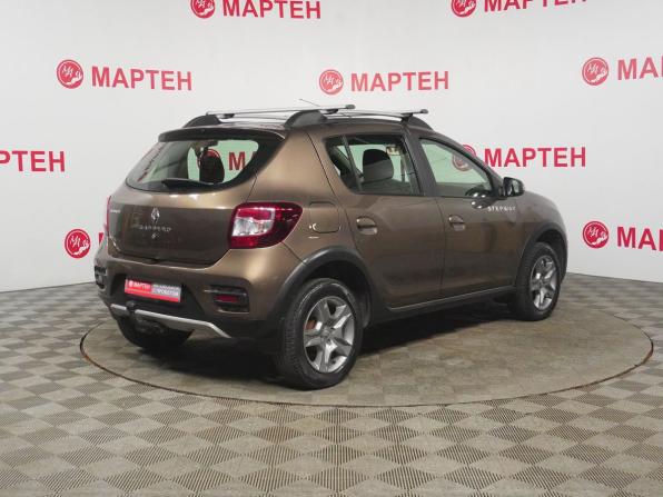 Renault Sandero II Рестайлинг с пробегом 2019 года, цена 1 097 000 рублей, 105000 км, хэтчбек, Автокод Объявления
