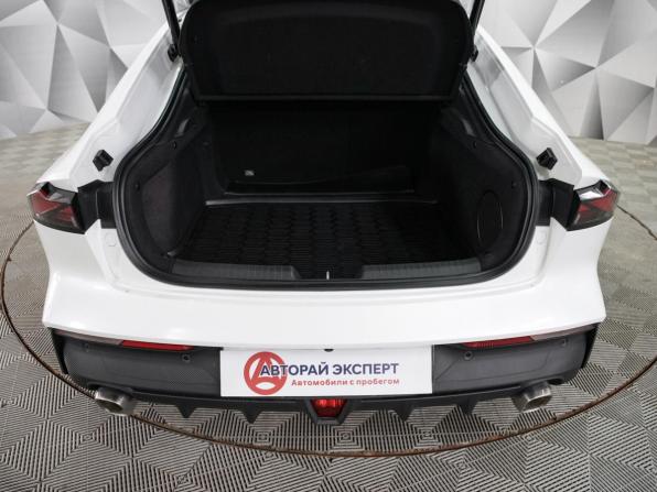 Changan UNI-V I с пробегом 2024 года, цена 2 433 000 рублей, 28195 км, лифтбек, Автокод Объявления