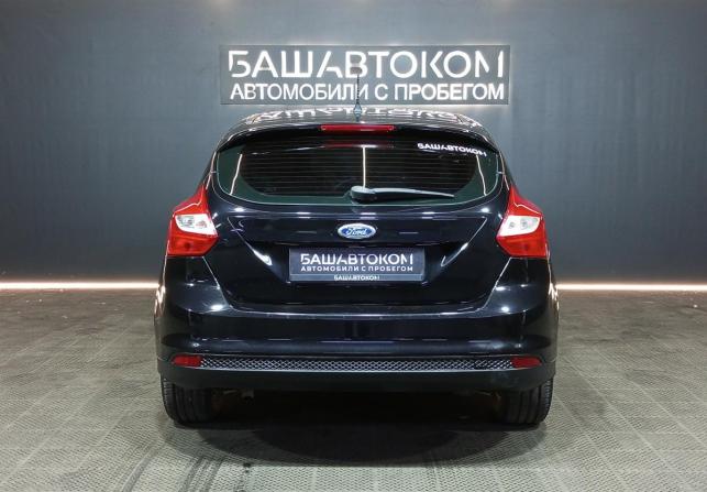 Ford Focus III с пробегом 2012 года, цена 530 000 рублей, 226293 км, хэтчбек, Автокод Объявления