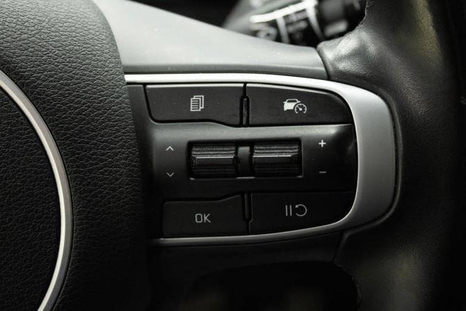 Kia Sportage V с пробегом 2022 года, цена 3 599 000 рублей, 78544 км, внедорожник, Автокод Объявления