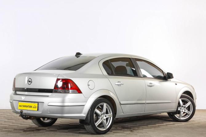 Opel Astra H Рестайлинг с пробегом 2011 года, цена 569 000 рублей, 269500 км, хэтчбек, Автокод Объявления