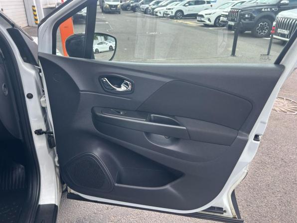 Renault Kaptur I с пробегом 2018 года, цена 1 149 000 рублей, 215386 км, внедорожник, Автокод Объявления