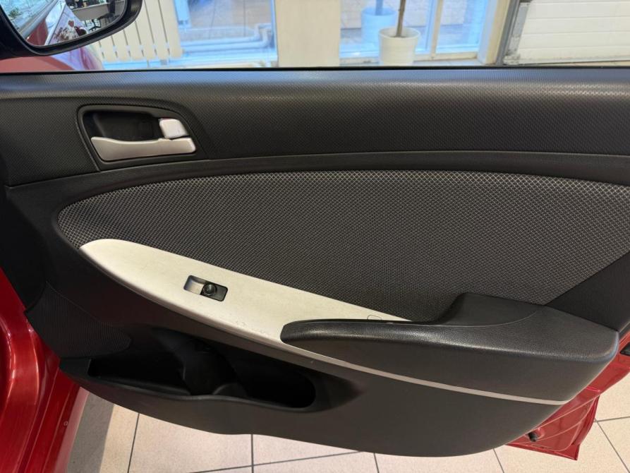 Hyundai Solaris I Волгоград  - изображение 15