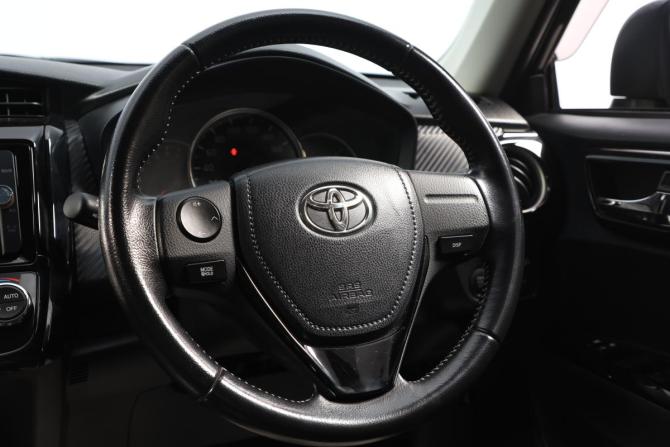 Toyota Corolla XI (E160 E170 E180) с пробегом 2014 года, цена 1 449 000 рублей, 63927 км, универсал, Автокод Объявления
