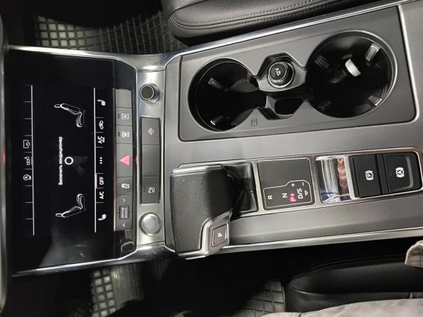 Audi A6 V (C8) с пробегом 2019 года, цена 3 260 000 рублей, 127918 км, седан, Автокод Объявления