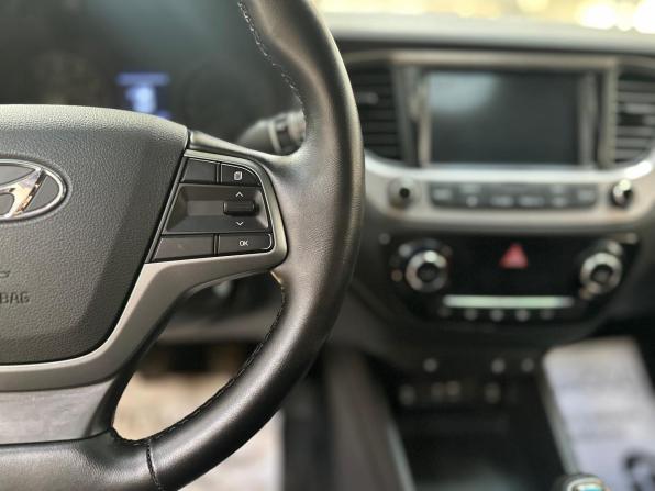 Hyundai Solaris II с пробегом 2017 года, цена 1 220 000 рублей, 164186 км, седан, Автокод Объявления
