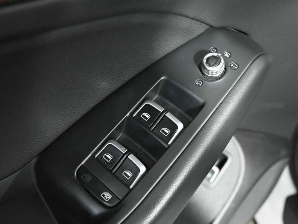 Audi Q5 I (8R) Рестайлинг с пробегом 2013 года, цена 1 840 000 рублей, 163940 км, внедорожник, Автокод Объявления