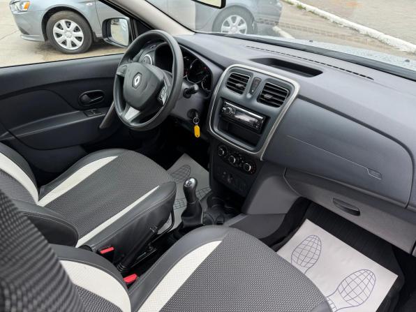 Renault Sandero II с пробегом 2016 года, цена 650 000 рублей, 133000 км, хэтчбек, Автокод Объявления