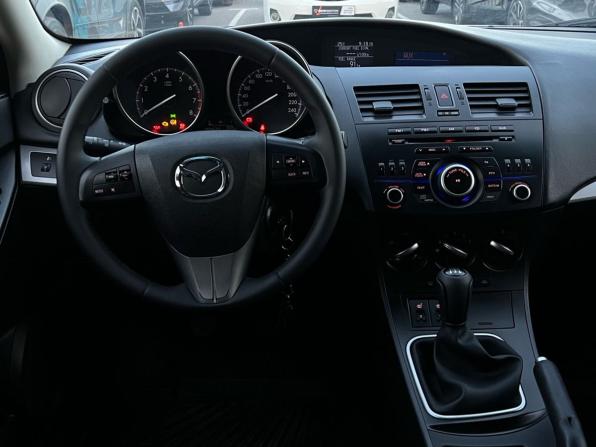 Mazda 3 II (BL) Рестайлинг с пробегом 2012 года, цена 825 000 рублей, 298522 км, седан, Автокод Объявления