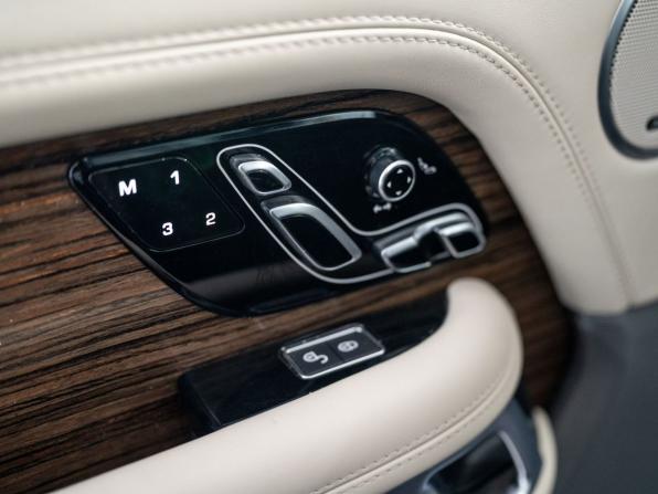 Land Rover Range Rover IV Рестайлинг с пробегом 2018 года, цена 6 215 000 рублей, 158828 км, внедорожник, Автокод Объявления