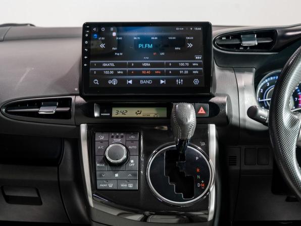 Toyota Wish II Рестайлинг с пробегом 2016 года, цена 1 535 000 рублей, 159420 км, минивэн, Автокод Объявления