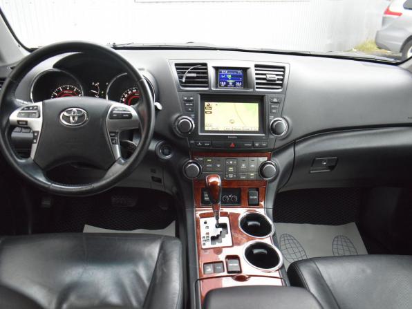 Toyota Highlander II (XU40) Рестайлинг с пробегом 2011 года, цена 1 749 000 рублей, 243518 км, внедорожник, Автокод Объявления