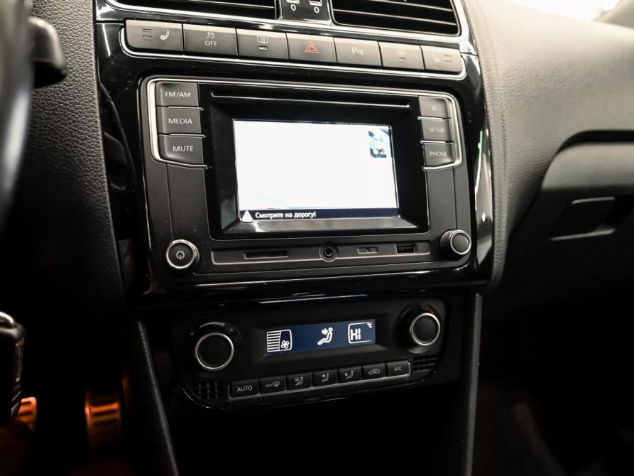 Volkswagen Polo V Рестайлинг Екатеринбург  - изображение 14