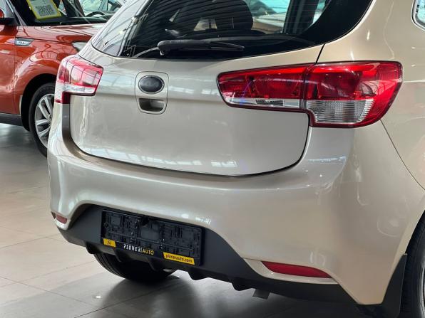 Kia Rio III с пробегом 2015 года, цена 950 000 рублей, 148000 км, хэтчбек, Автокод Объявления