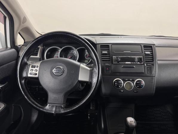 Nissan Tiida I Рестайлинг с пробегом 2013 года, цена 650 000 рублей, 206702 км, хэтчбек, Автокод Объявления