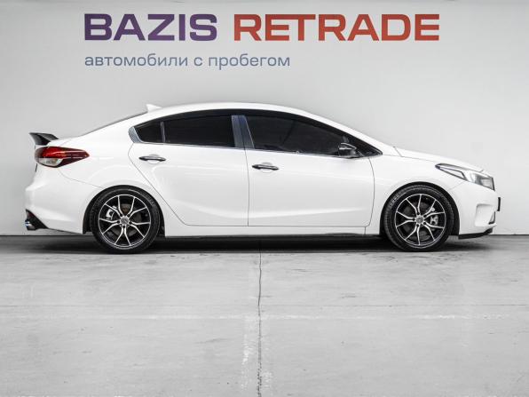 Kia K3 I Рестайлинг с пробегом 2016 года, цена 1 599 000 рублей, 152167 км, седан, Автокод Объявления