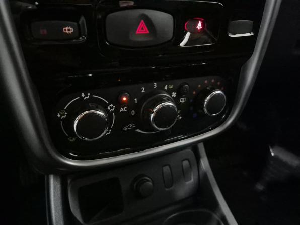 Renault Duster I с пробегом 2013 года, цена 640 000 рублей, 226926 км, внедорожник, Автокод Объявления