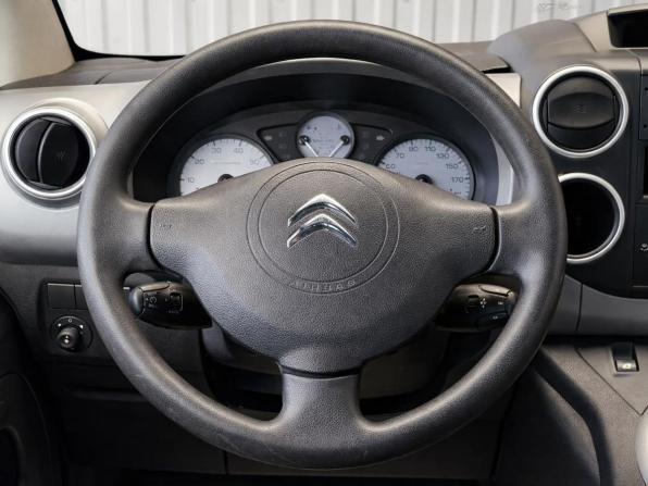 Citroen Berlingo II Рестайлинг 2 с пробегом 2016 года, цена 697 000 рублей, 225826 км, компактвэн, Автокод Объявления