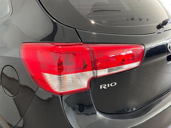 Kia Rio III Рестайлинг с пробегом 2016 года, цена 1 099 000 рублей, 95440 км, хэтчбек, Автокод Объявления