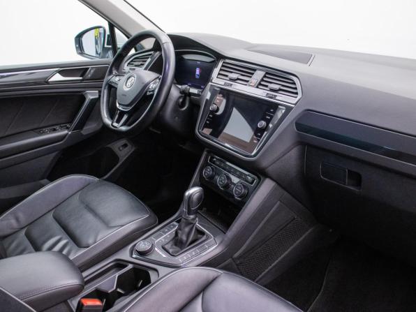 Volkswagen Tiguan II с пробегом 2018 года, цена 2 275 000 рублей, 190000 км, внедорожник, Автокод Объявления