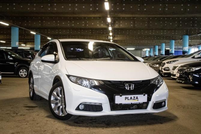 Honda Civic IX с пробегом 2013 года, цена 1 099 000 рублей, 208037 км, хэтчбек, Автокод Объявления