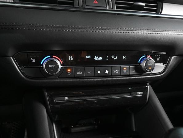 Mazda 6 III (GJ) Рестайлинг 2 с пробегом 2020 года, цена 2 599 000 рублей, 115411 км, седан, Автокод Объявления