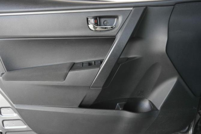 Toyota Corolla XI (E160 E170 E180) с пробегом 2014 года, цена 1 360 000 рублей, 181283 км, седан, Автокод Объявления
