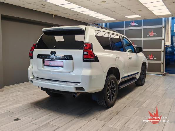 Toyota Land Cruiser Prado 150 Series Рестайлинг 1 с пробегом 2015 года, цена 3 600 000 рублей, 130000 км, внедорожник, Автокод Объявления