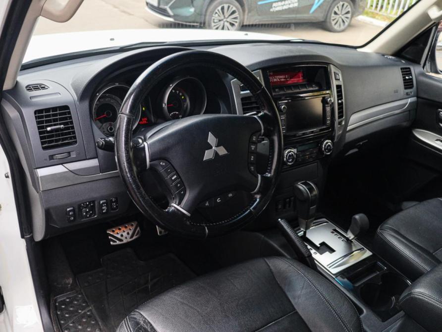 Mitsubishi Pajero IV Рестайлинг 2 Москва  - изображение 13