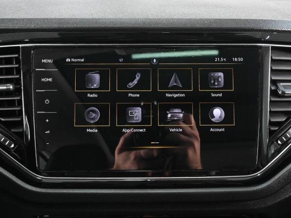 Volkswagen T-Roc I (China Market) с пробегом 2021 года, цена 2 359 000 рублей, 42770 км, внедорожник, Автокод Объявления