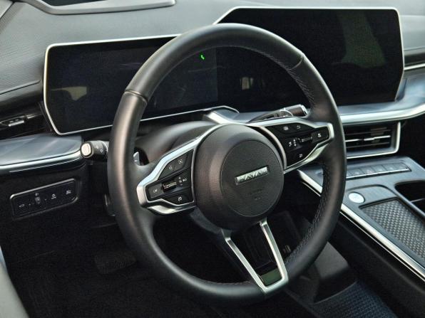 Haval F7 II с пробегом 2025 года, цена 3 200 000 рублей, 5300 км, внедорожник, Автокод Объявления