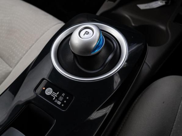 Nissan Leaf I (ZE0/AZE0) с пробегом 2012 года, цена 1 450 000 рублей, 120126 км, хэтчбек, Автокод Объявления