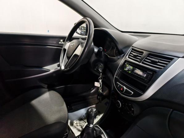 Hyundai Solaris I с пробегом 2011 года, цена 655 000 рублей, 132934 км, седан, Автокод Объявления
