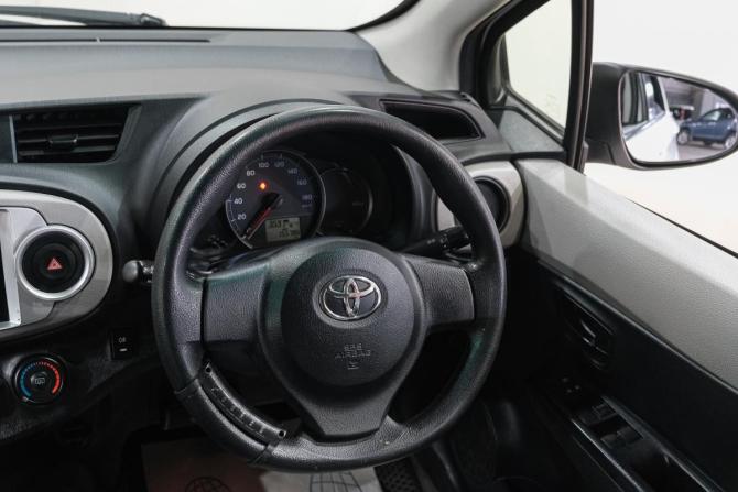 Toyota Vitz III (XP130) с пробегом 2013 года, цена 739 000 рублей, 156000 км, хэтчбек, Автокод Объявления