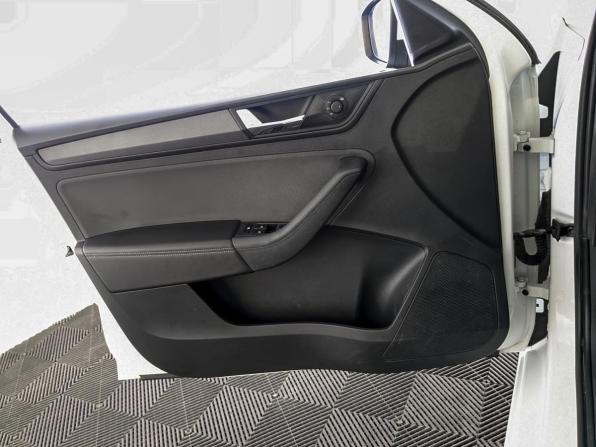 Skoda Rapid II с пробегом 2021 года, цена 1 250 000 рублей, 156510 км, лифтбек, Автокод Объявления