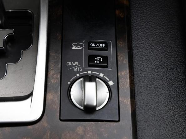 Toyota Land Cruiser 200 Series Рестайлинг 1 с пробегом 2014 года, цена 3 299 000 рублей, 259355 км, внедорожник, Автокод Объявления